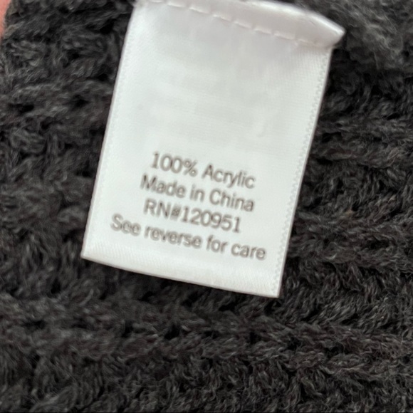 SO charcoal gray sweater, large - Picture 5 of 7